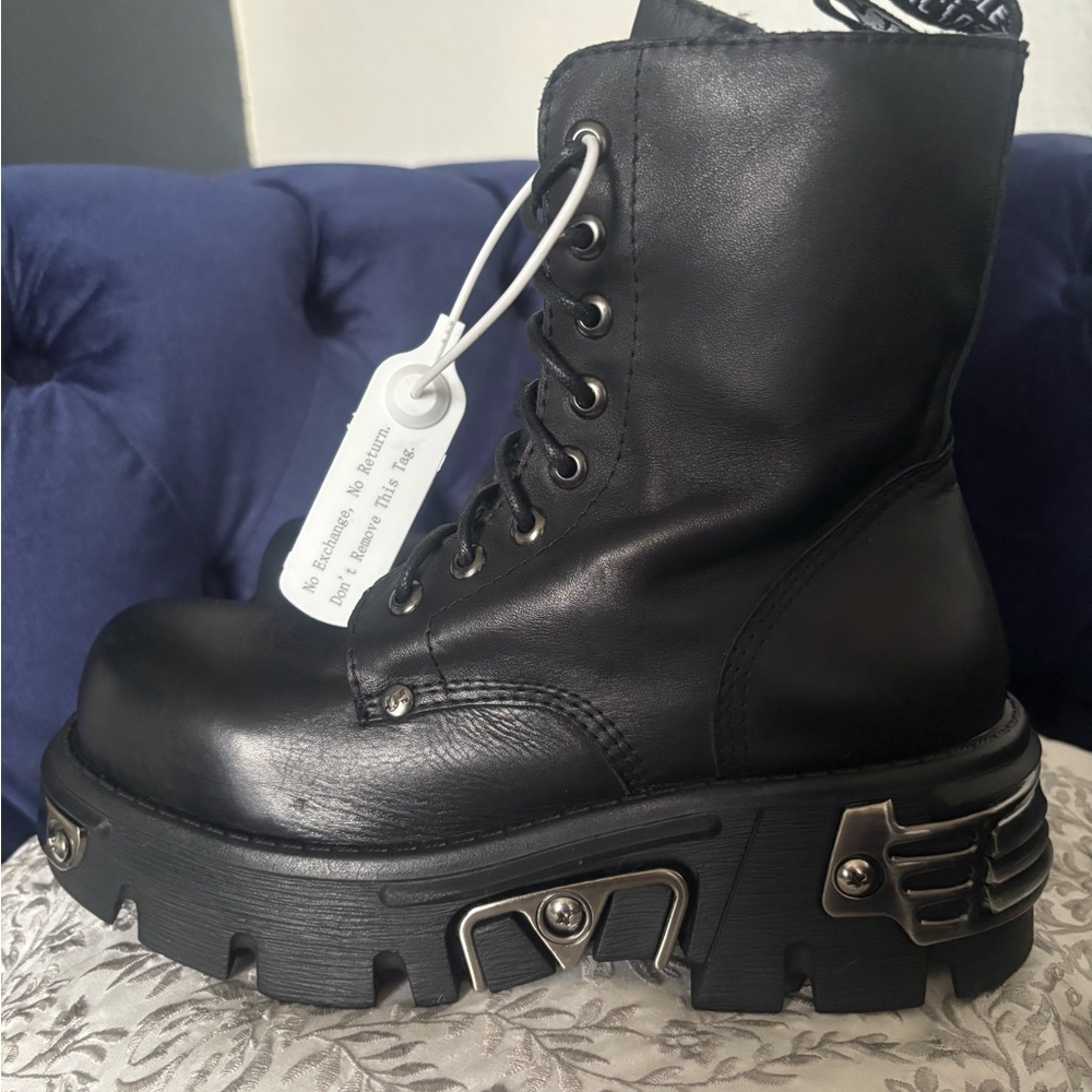 Women's Black Platform Combat Boots - Lace-Up Chunky Sole